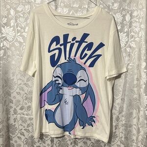 Disney Stitch Graphic T-Shirt Women’s Size XL White.